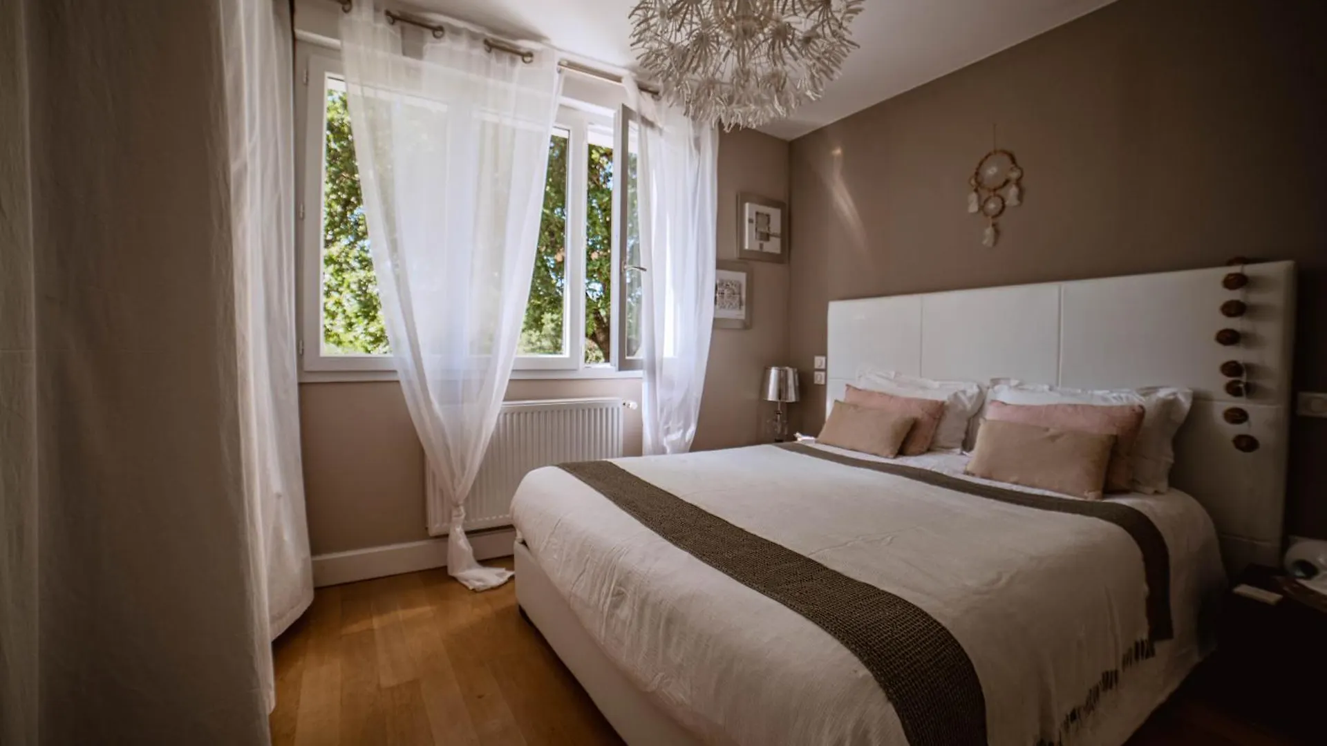 Villa De Charme Avec Piscine Calme & Elegance Aubenas
